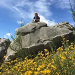 Private Mountain Log With Amazing Panoramic Sunset Views At Small Scale Nature キャンプ場 カベセイラス・デ・バスト