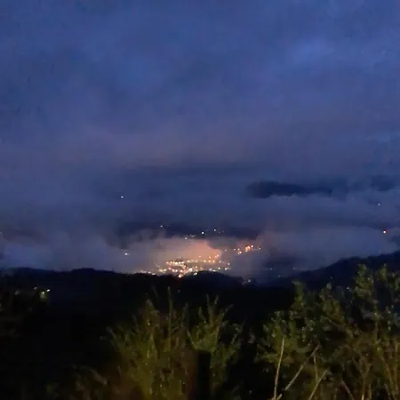 Private Mountain Log With Amazing Panoramic Sunset Views At Small Scale Nature *