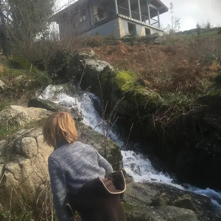 Private Mountain Log With Amazing Panoramic Sunset Views At Small Scale Nature مكان تخييم