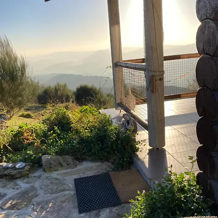 Private Mountain Log With Amazing Panoramic Sunset Views At Small Scale Nature Campingplatz Cabeceiras de Basto