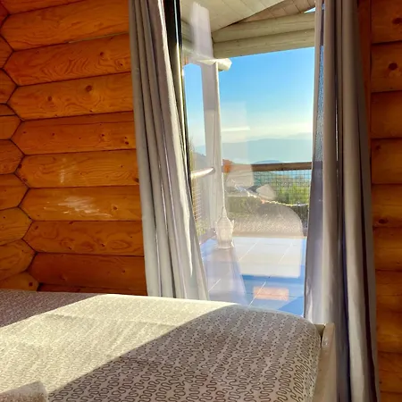 مكان تخييم Private Mountain Log With Amazing Panoramic Sunset Views At Small Scale Nature