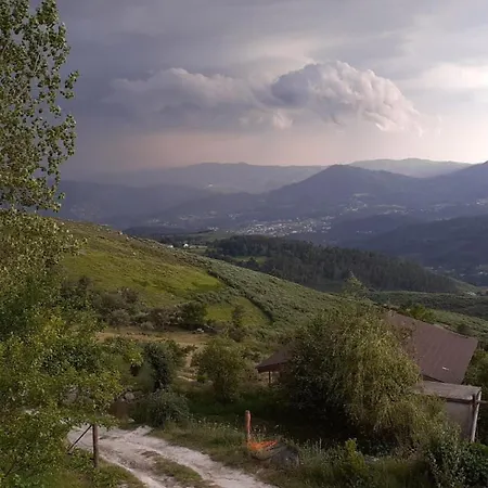 Campsite Private Mountain Log With Amazing Panoramic Sunset Views At Small Scale Nature Cabeceiras de Basto