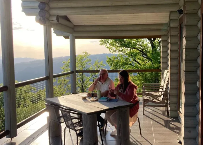 Kamp alanı Private Mountain Log With Amazing Panoramic Sunset Views At Small Scale Nature *