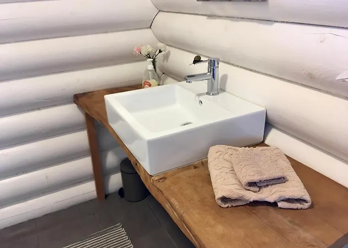 캠프장 Private Mountain Log With Amazing Panoramic Sunset Views At Small Scale Nature 카베세이라스 드 바스투