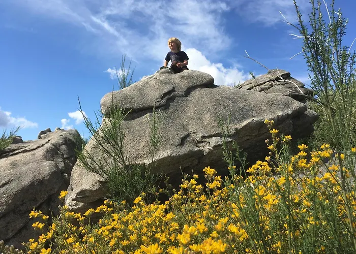 Private Mountain Log With Amazing Panoramic Sunset Views At Small Scale Nature Kamp alanı Cabeceiras de Basto